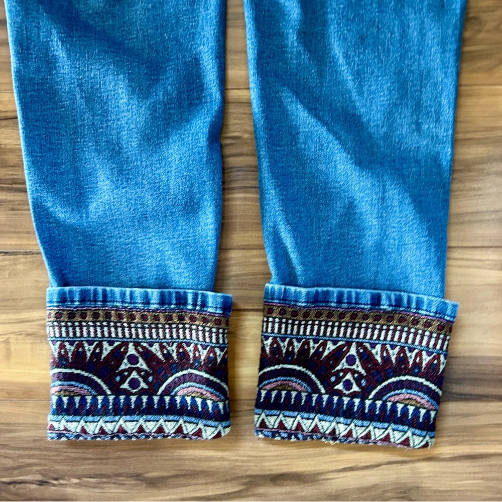 Charlie B Women's Embroidered Southern Western Cuff Jeans Dark Blue Wash Size 32 - Picture 9 of 16